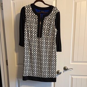 Tahari Black and White Diamond Pattern Dress